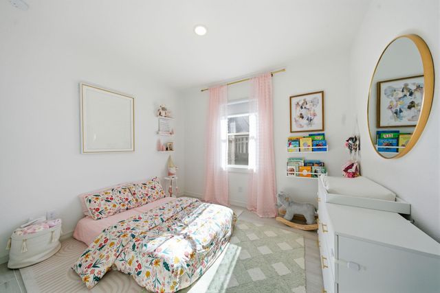 302 Alder Loop, Anahuac, TX 77514