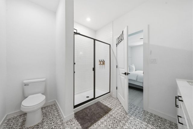 302 Alder Loop, Anahuac, TX 77514