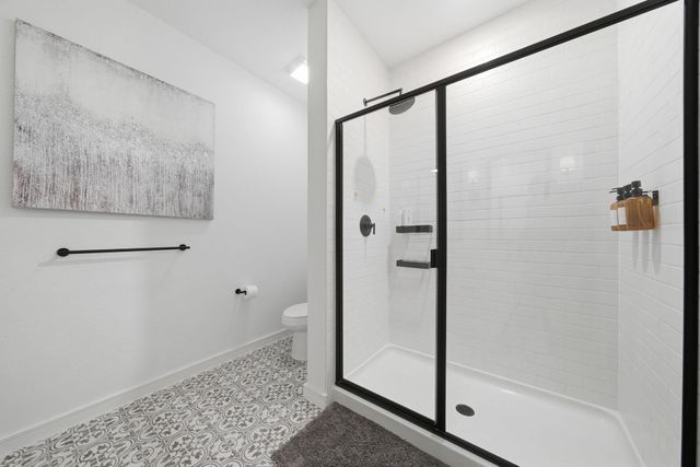 302 Alder Loop, Anahuac, TX 77514