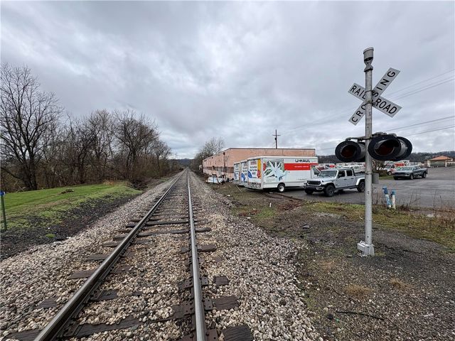 550 N Mayer, Bridgeville, PA 15017
