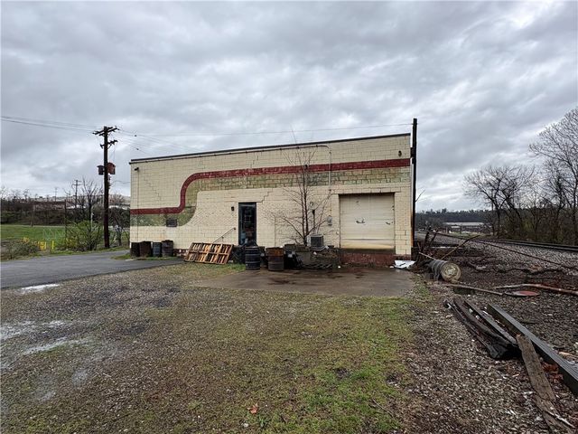 550 N Mayer, Bridgeville, PA 15017