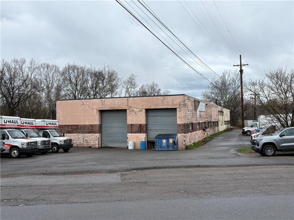 550 N Mayer, Bridgeville, PA 15017