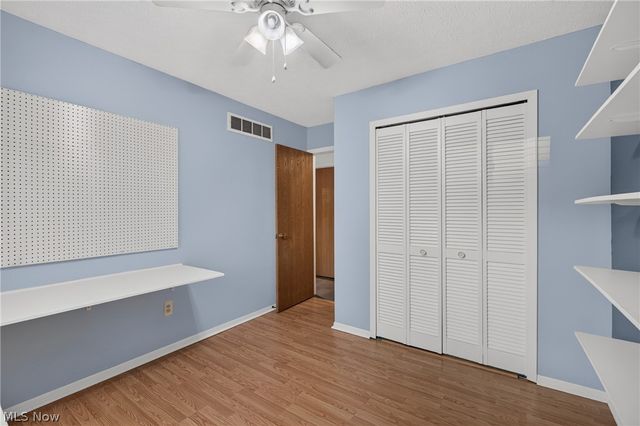 19029 Hunters Pointe Drive, Strongsville, OH 44136