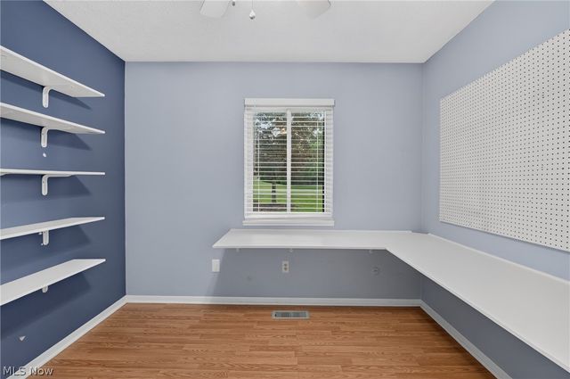 19029 Hunters Pointe Drive, Strongsville, OH 44136
