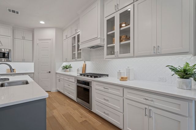 717 Blackbird Drive, Aledo, TX 76008
