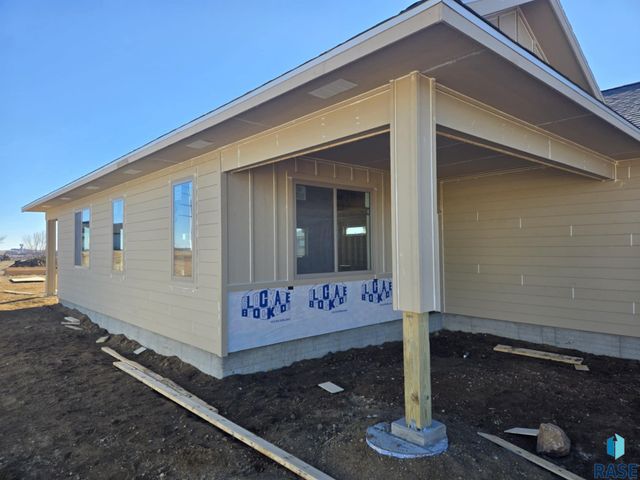 1108 N Slate Ave Avenue, Brandon, SD 57005