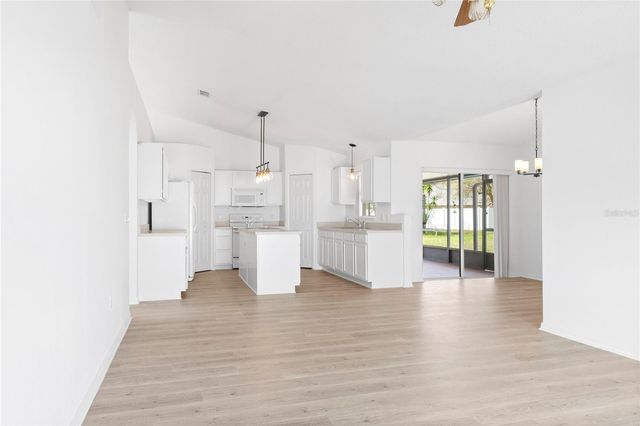 4970 SILVER THISTLE LANE, St Cloud, FL 34772