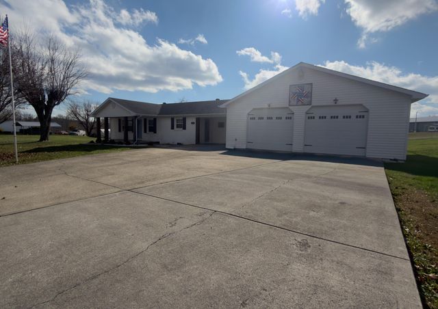 166 Maple Grove Road, Orlando, KY 40460