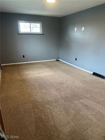 1187 Bonnie Lane, Mayfield Heights, OH 44124