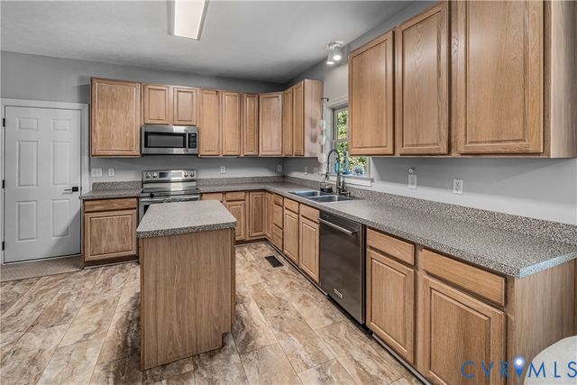 1206 Archie Ln, Henrico, VA 23231
