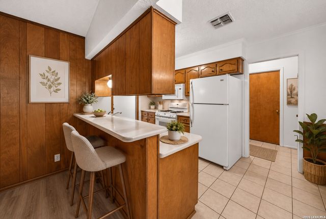 6331 CORNPLANTER ST, Leon Valley, TX 78238