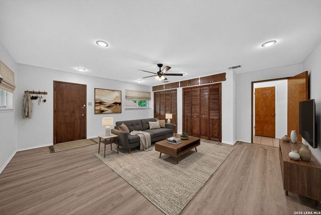 6331 CORNPLANTER ST, Leon Valley, TX 78238
