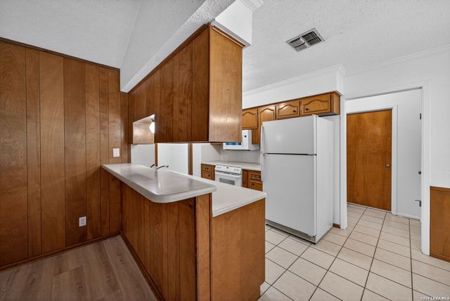 6331 CORNPLANTER ST, Leon Valley, TX 78238