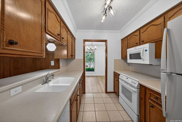 6331 CORNPLANTER ST, Leon Valley, TX 78238