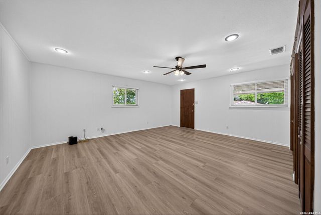 6331 CORNPLANTER ST, Leon Valley, TX 78238
