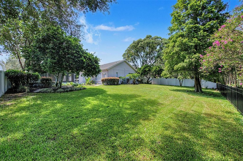 Image 3 of property listing at 19205 AUTUMN WOODS AVENUE, Tampa, FL 33647