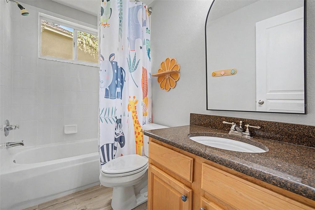 Image 29 of property listing at 19205 AUTUMN WOODS AVENUE, Tampa, FL 33647