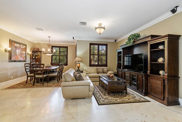 2782 Kinsington Cir 25-4, Weston, FL 33332