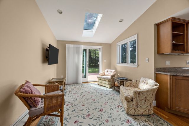 54 Lucerne Ave, Falmouth, MA 02540