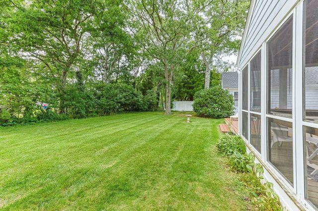 54 Lucerne Ave, Falmouth, MA 02540