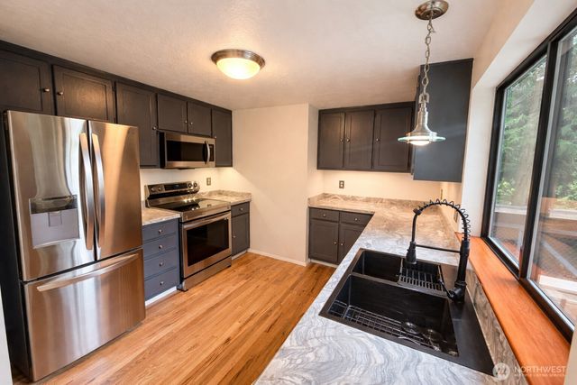 12506 NE Virginia Court, Kingston, WA 98346