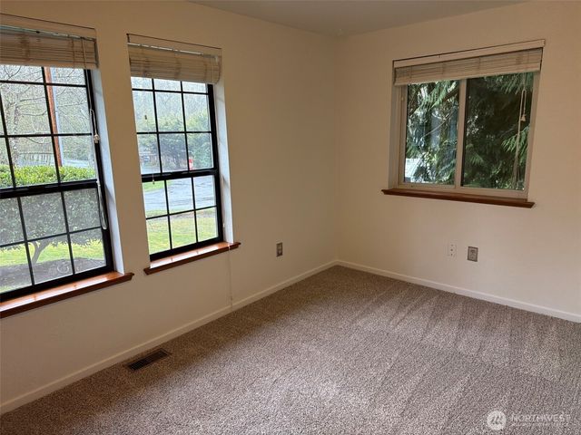 12506 NE Virginia Court, Kingston, WA 98346