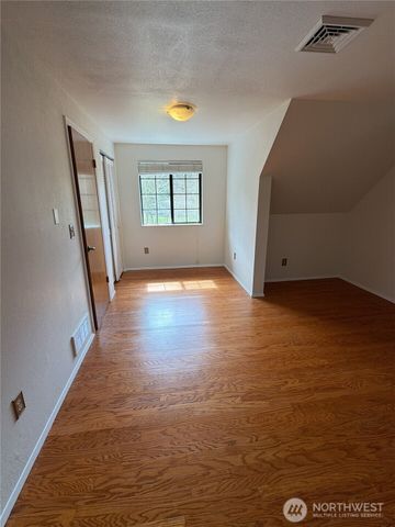 12506 NE Virginia Court, Kingston, WA 98346