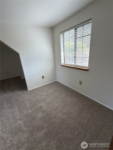 12506 NE Virginia Court, Kingston, WA 98346