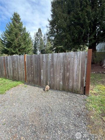 12506 NE Virginia Court, Kingston, WA 98346