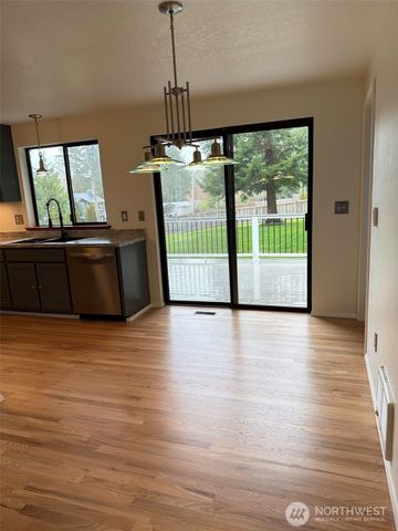 12506 NE Virginia Court, Kingston, WA 98346