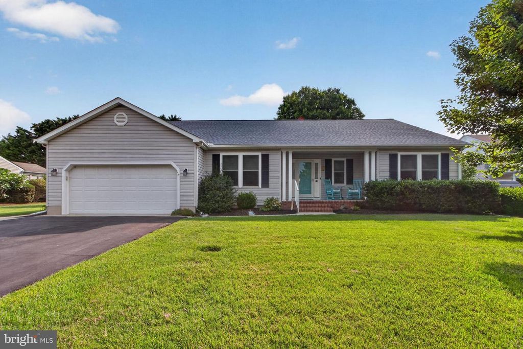 12 EAGLE DR, Rehoboth Beach, DE 19971