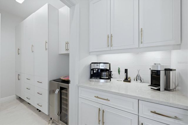 304 CASERTA COURT, Nokomis, FL 34275