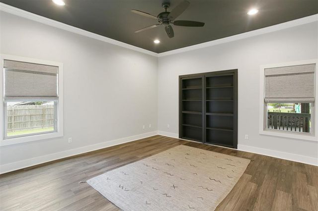 7741 Gossett Road, Lake Charles, LA 70605