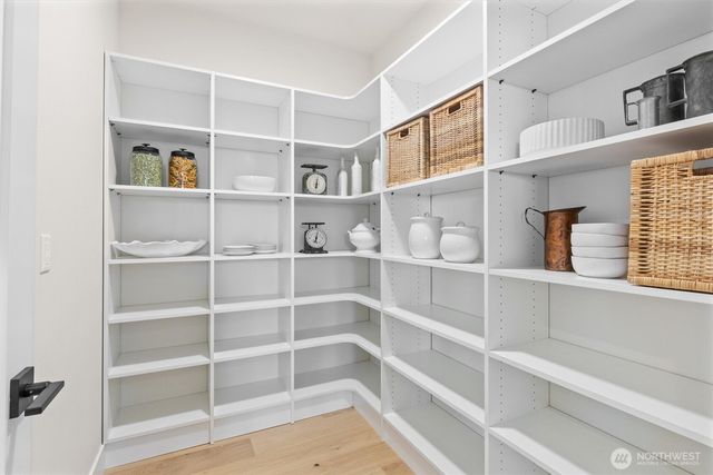 15 213th Place SW, Bothell, WA 98021