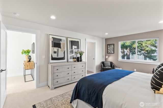 15 213th Place SW, Bothell, WA 98021