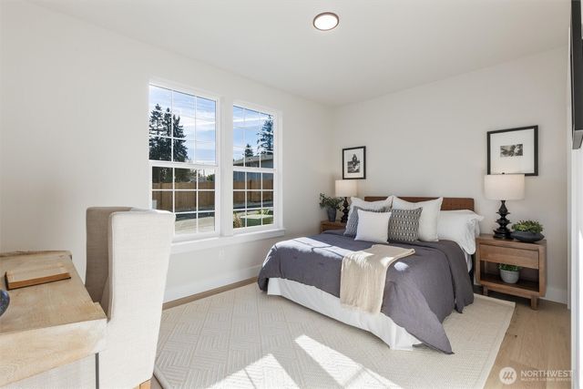 15 213th Place SW, Bothell, WA 98021