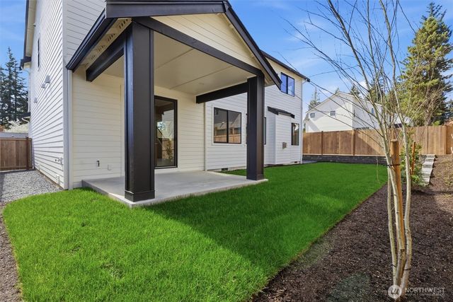 15 213th Place SW, Bothell, WA 98021