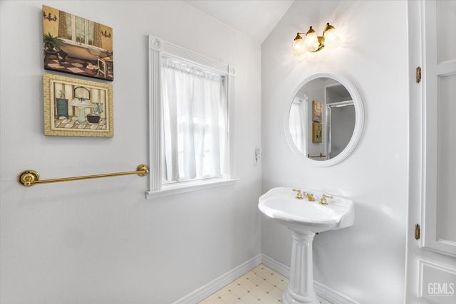 12511 Lene Place, Bakersfield, CA 93306