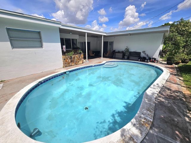 4021 E Shore Road, Miramar, FL 33023