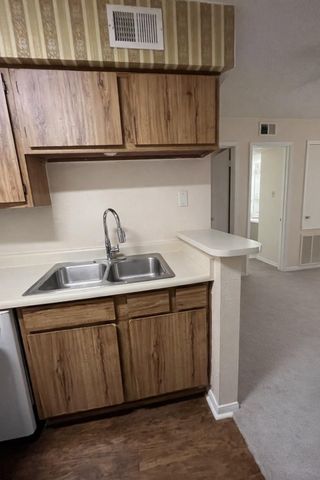 1500 Bay Area Boulevard 209, Houston, TX 77058