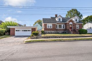 29 Meadowbrook Rd, Methuen, MA 01844