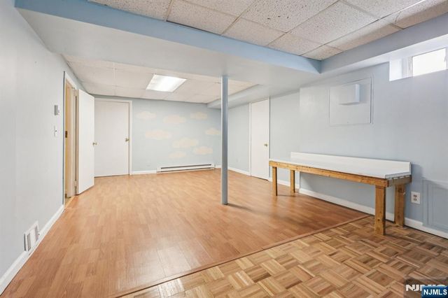 90 Greenway Road, Glen Rock, NJ 07452