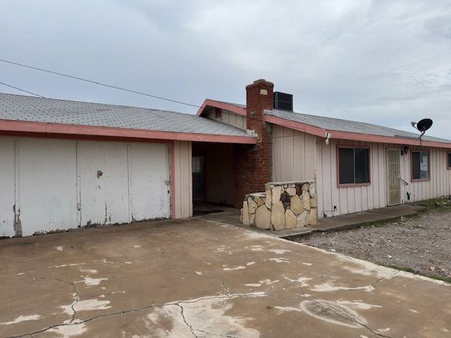 2074 Kingston Drive, Bullhead City, AZ 86442