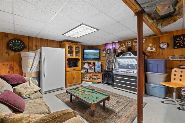 4A Fletcher St, Plainville, MA 02762
