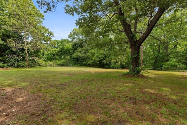 4A Fletcher St, Plainville, MA 02762