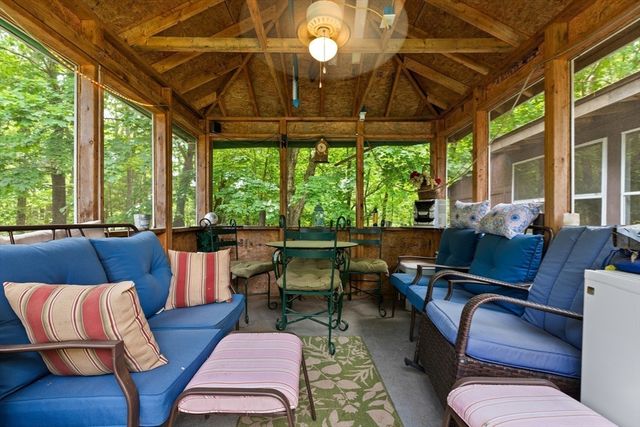 4A Fletcher St, Plainville, MA 02762
