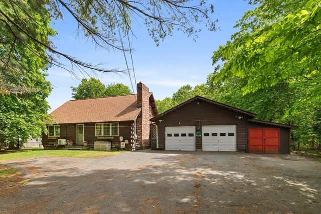 4A Fletcher St, Plainville, MA 02762