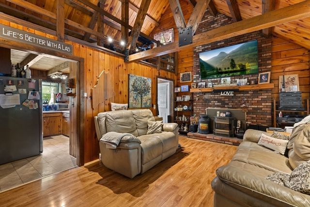 4A Fletcher St, Plainville, MA 02762