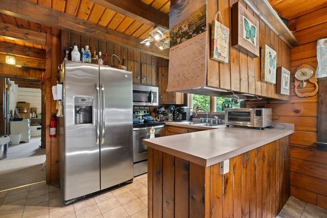 4A Fletcher St, Plainville, MA 02762