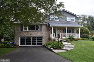 2935 DEARBORN LN, York, PA 17402